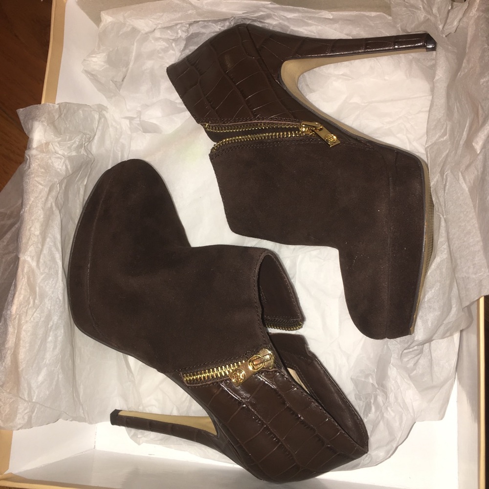 🔥Michael Kors Bootie